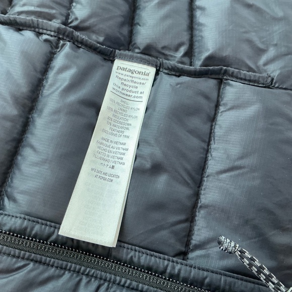 Patagonia Down Sweater Vest-Large - Picture 6 of 6